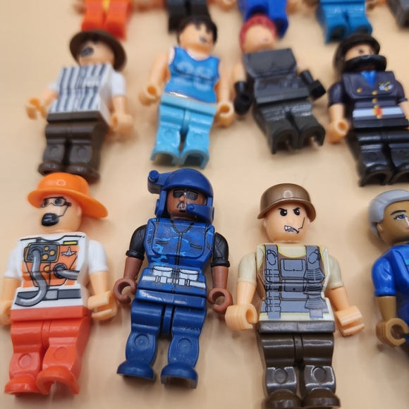 40 pc Block Tech Minifigure Lot Building Block Minifigs - Picture 2 of 6